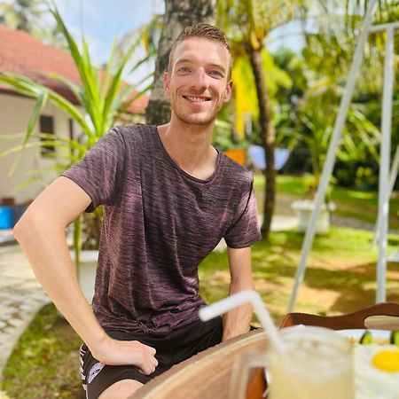 Tamarind Moon Vandrehjem Dikwella Eksteriør billede